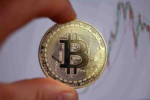 Una moneda bitcoin